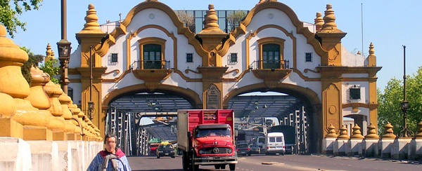 PUENTE URIBURU 